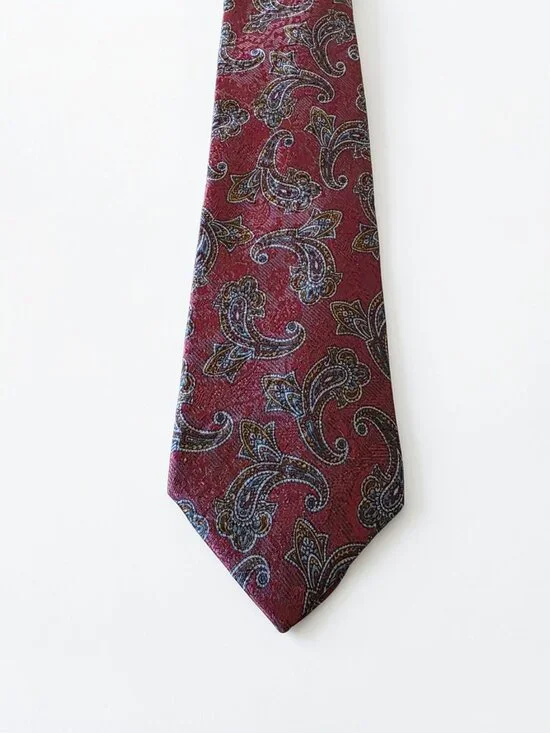 Neiman Marcus Italian Silk Tie Red Paisley Handmade Luxury Classic 3.5" - Picture 9 of 12